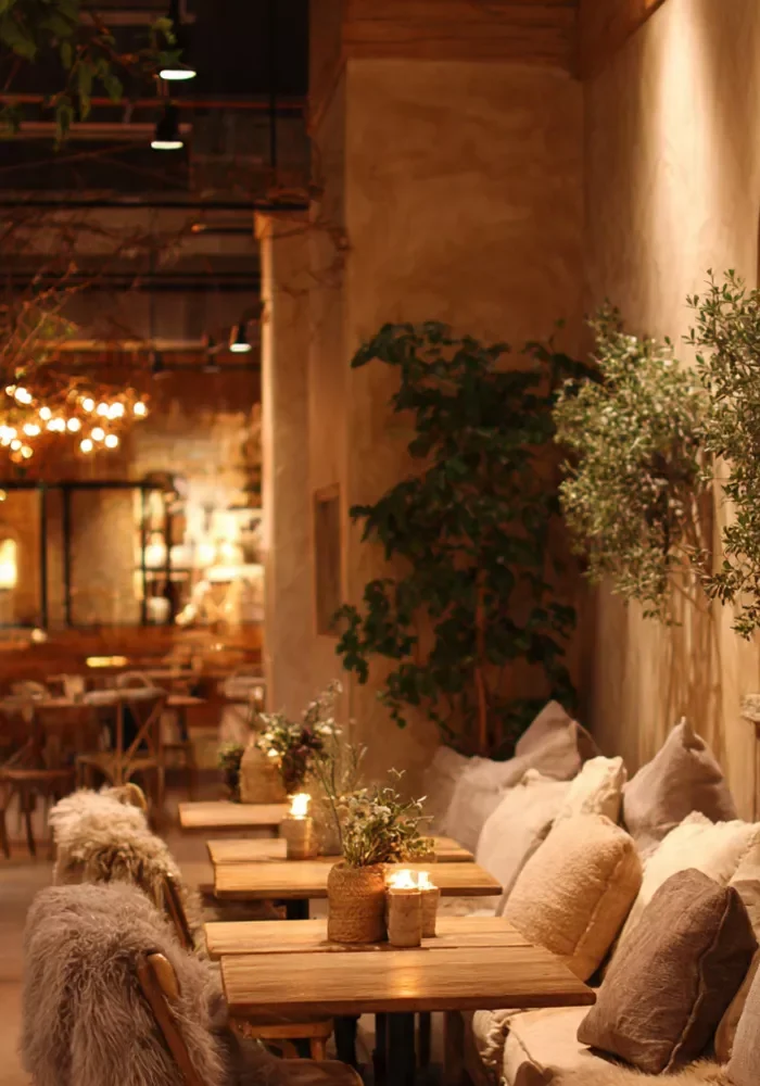 16 Minimalist Valentine’s Day Decor Ideas