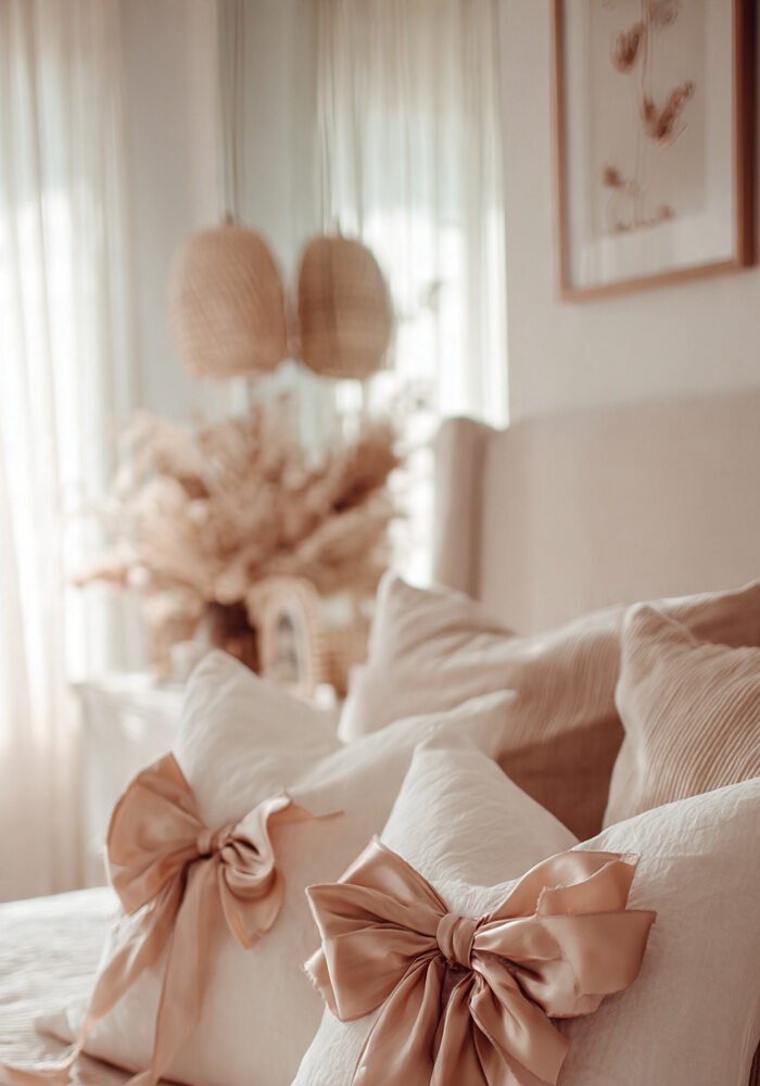 16 DIY Romantic Bed Ideas for Valentine’s Day