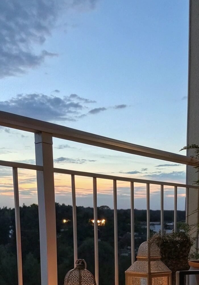 17 Balcony Decor Ideas for a Cozy Outdoor Space