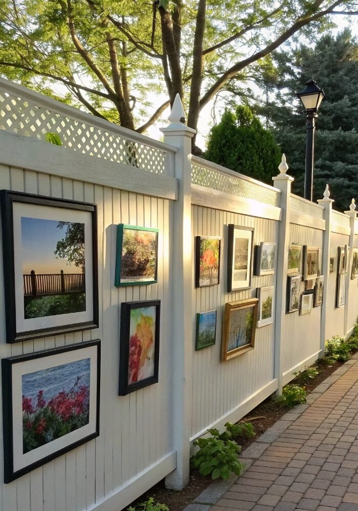 15 Creative Garden Fence Decoration Ideas